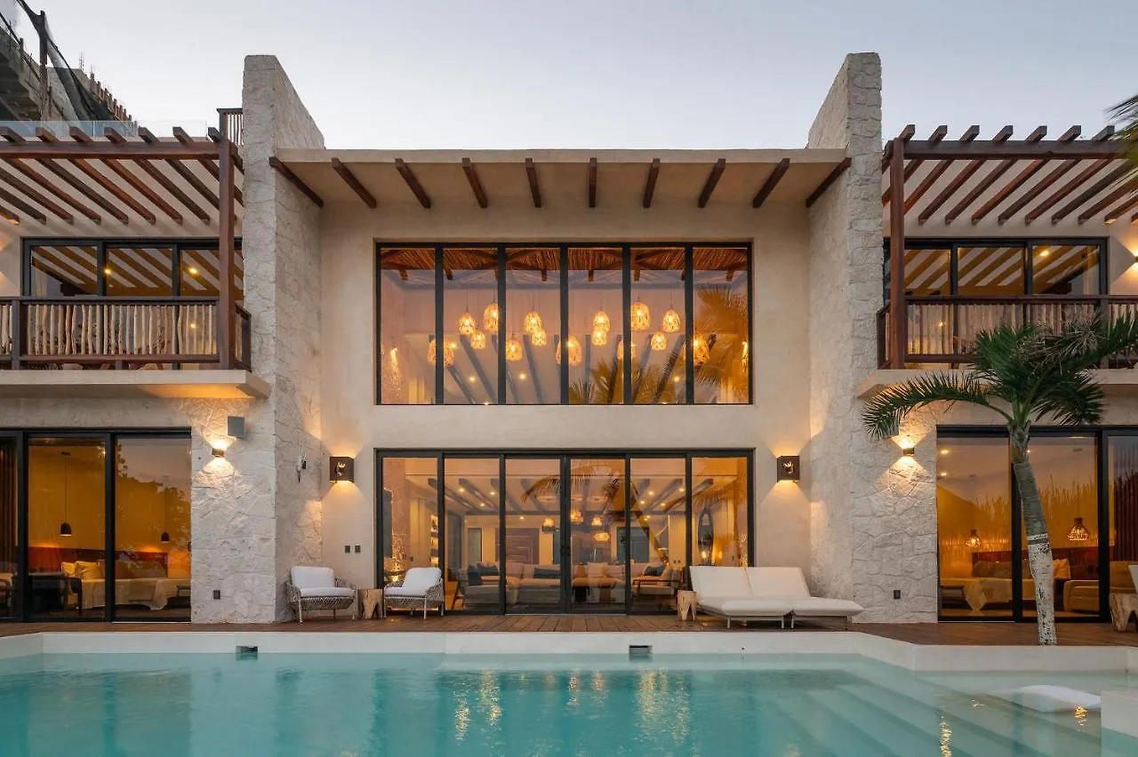 Villa Tulumar Beachfront Luxury Villa- Full Service Mexico