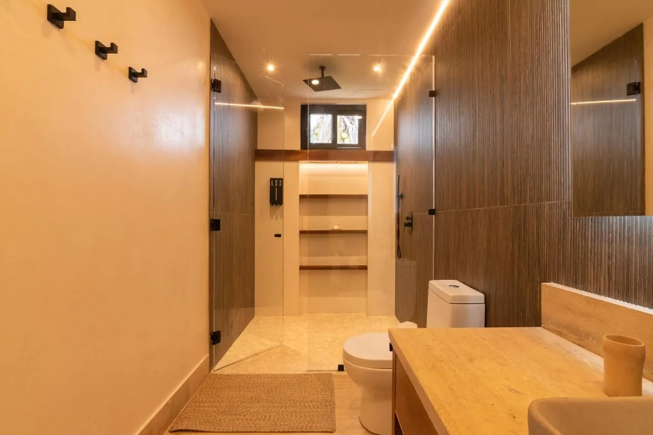 Villa Tulumar Beachfront Luxury Villa- Full Service