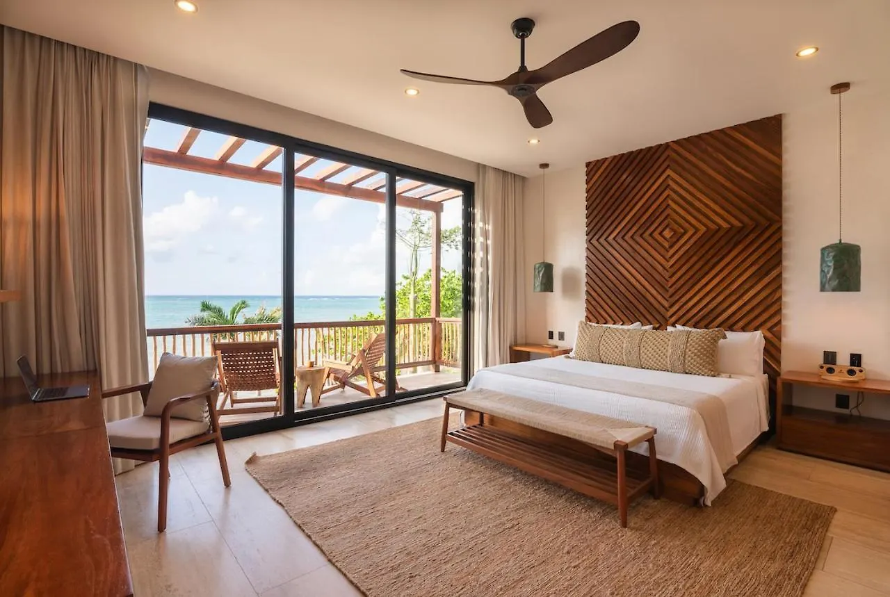 Villa Tulumar Beachfront Luxury Villa- Full Service