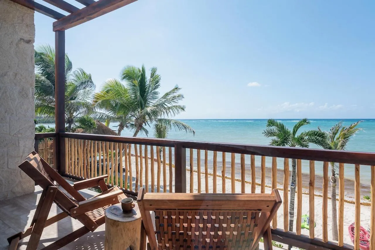 Villa Tulumar Beachfront Luxury Villa- Full Service