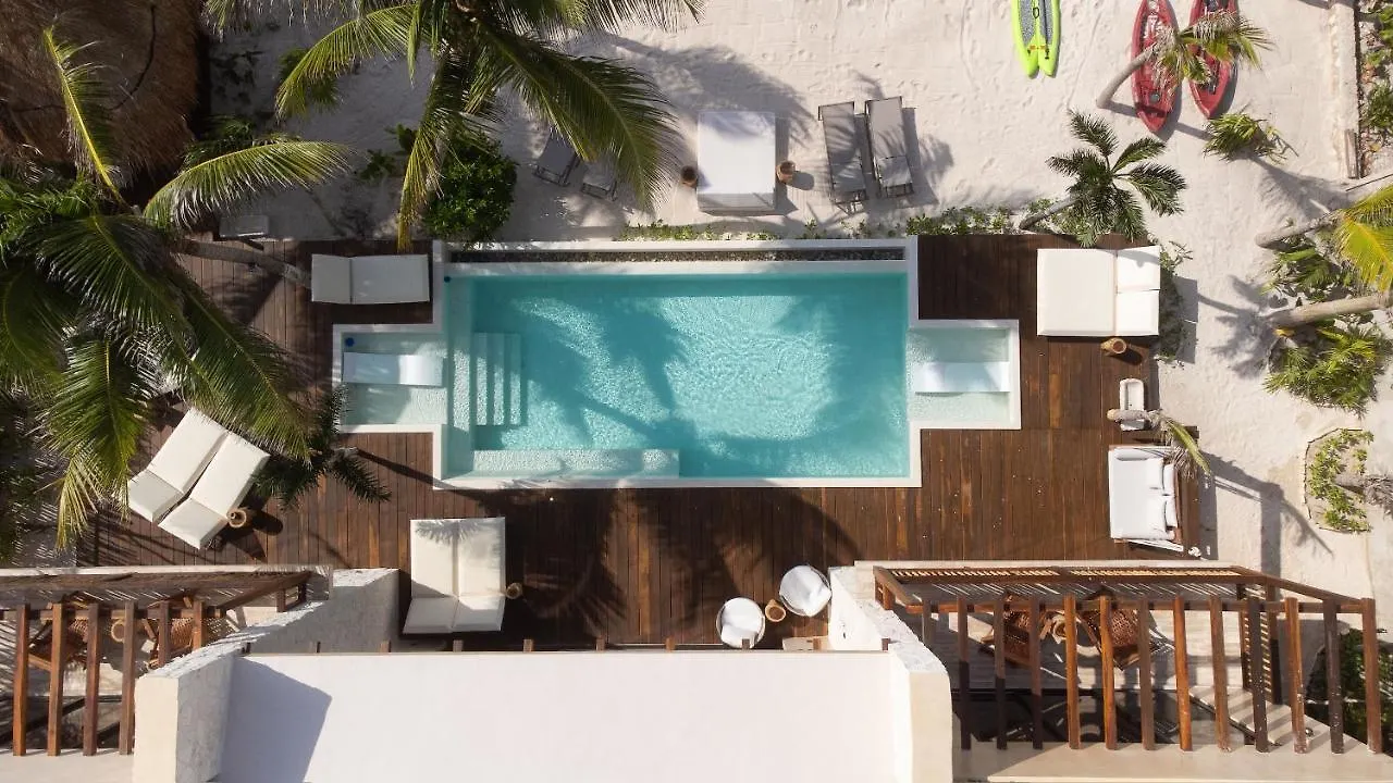 Villa Tulumar Beachfront Luxury Villa- Full Service
