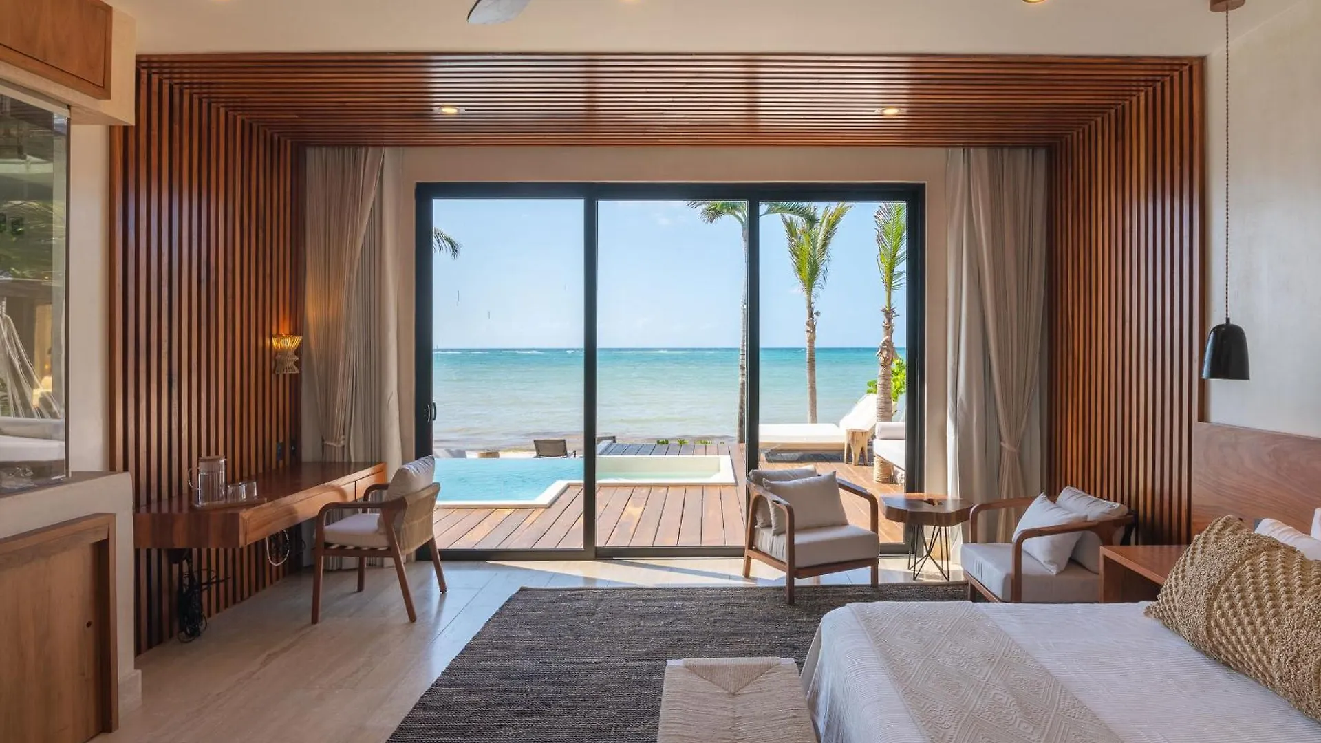 Villa Tulumar Beachfront Luxury Villa- Full Service