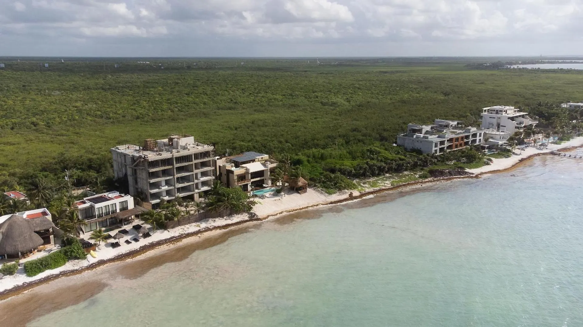 Villa Tulumar Beachfront Luxury Villa- Full Service
