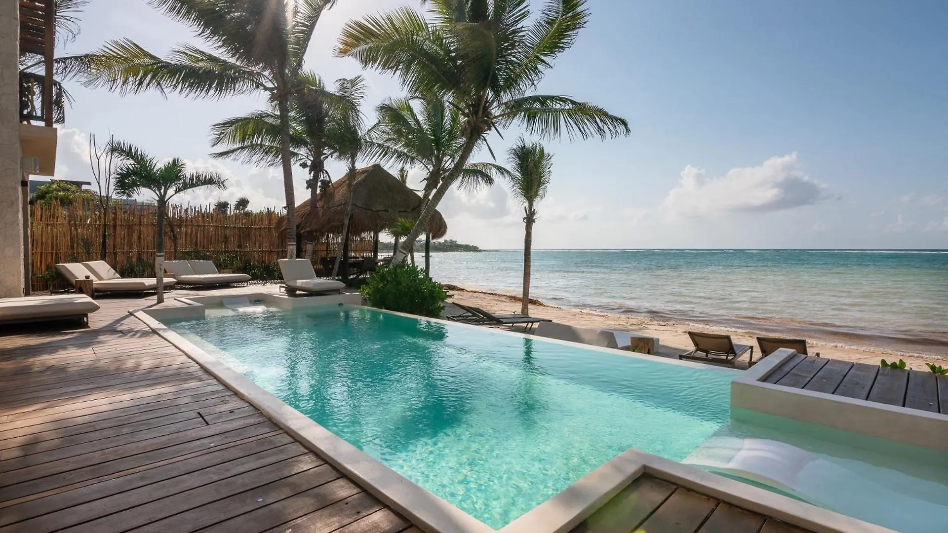 Villa Tulumar Beachfront Luxury Villa- Full Service